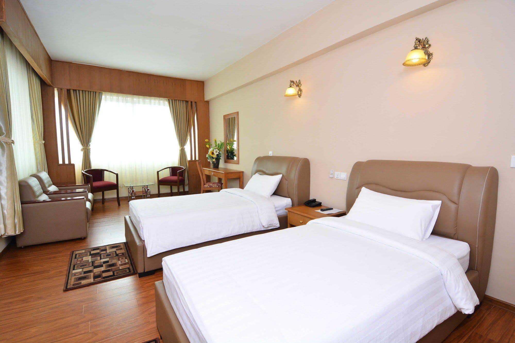 Asia Plaza Hotel Янгон Екстер'єр фото